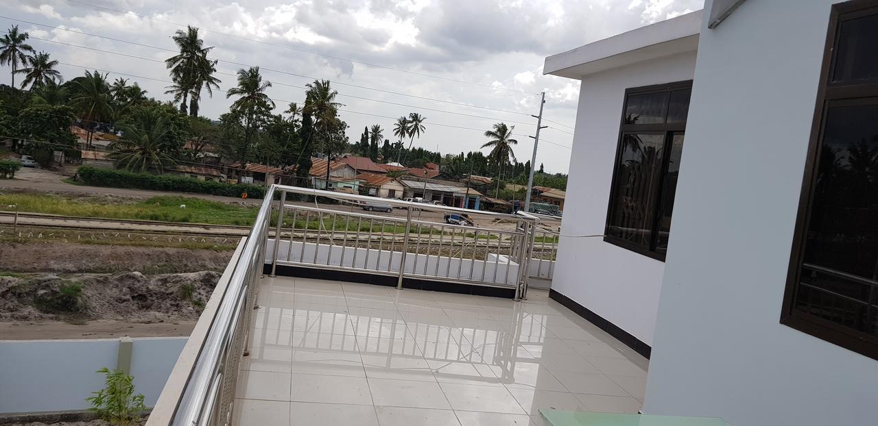 B10 Airport Lodge Dar es Salaam Exterior foto